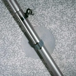 Brand Vastzetset voor het dak AS