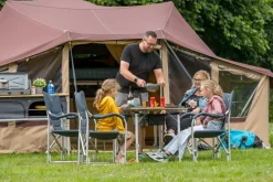 Outlet Campooz campingtafel met lectuurnet 120 x 72 cm