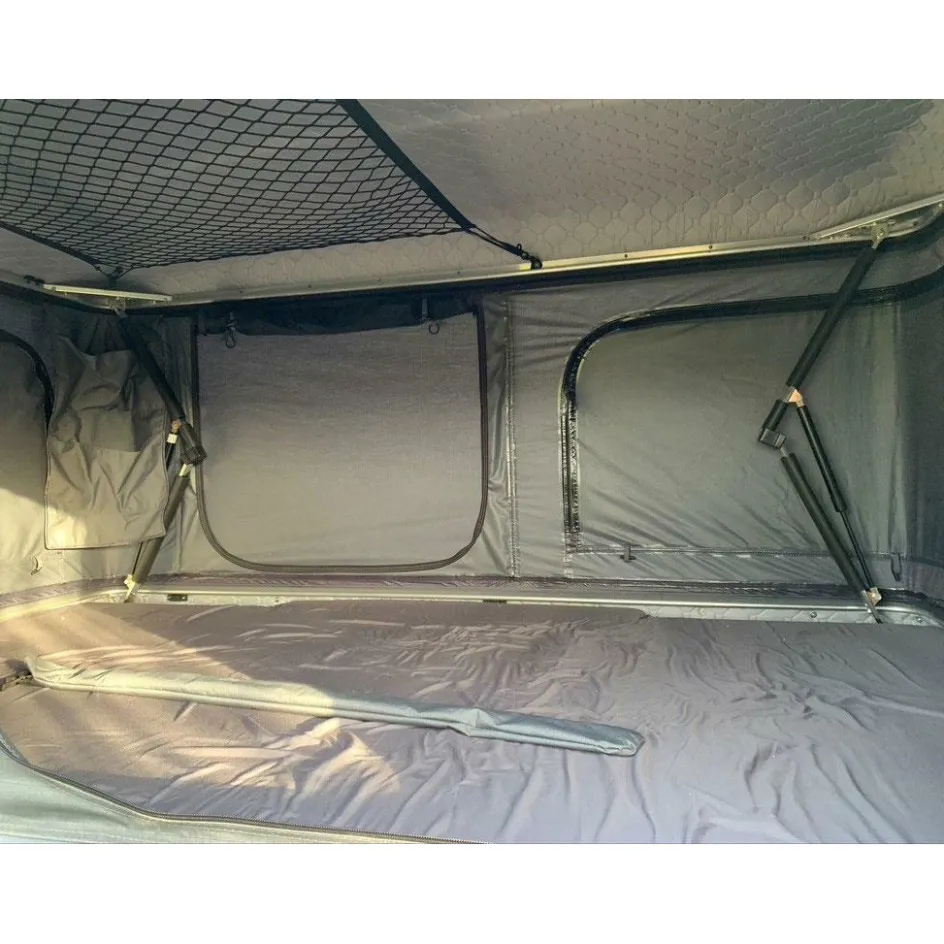 Femkes Rooftoptents Miles Starling daktent green