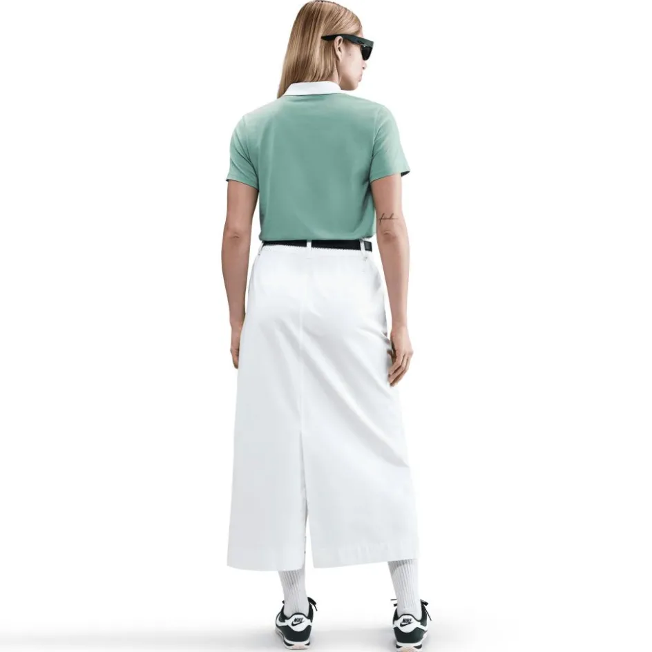 Nike Sportswear Club Essentials shirt dames cannon