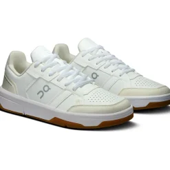 On THE ROGER Clubhouse schoenen dames white ivory