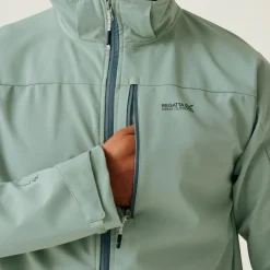Regatta Arana softshell jas heren glacier green